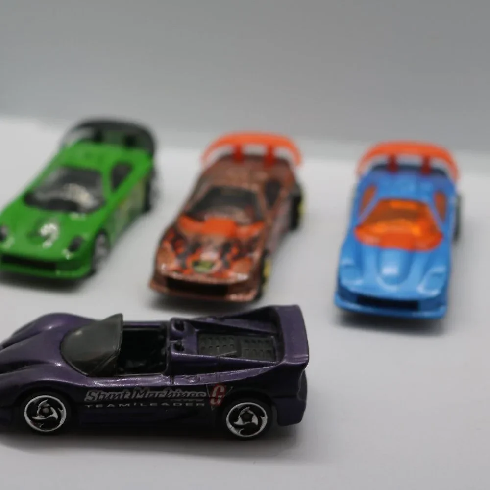 Hot Wheels lot of 4  three Caloways and one Ferrari
